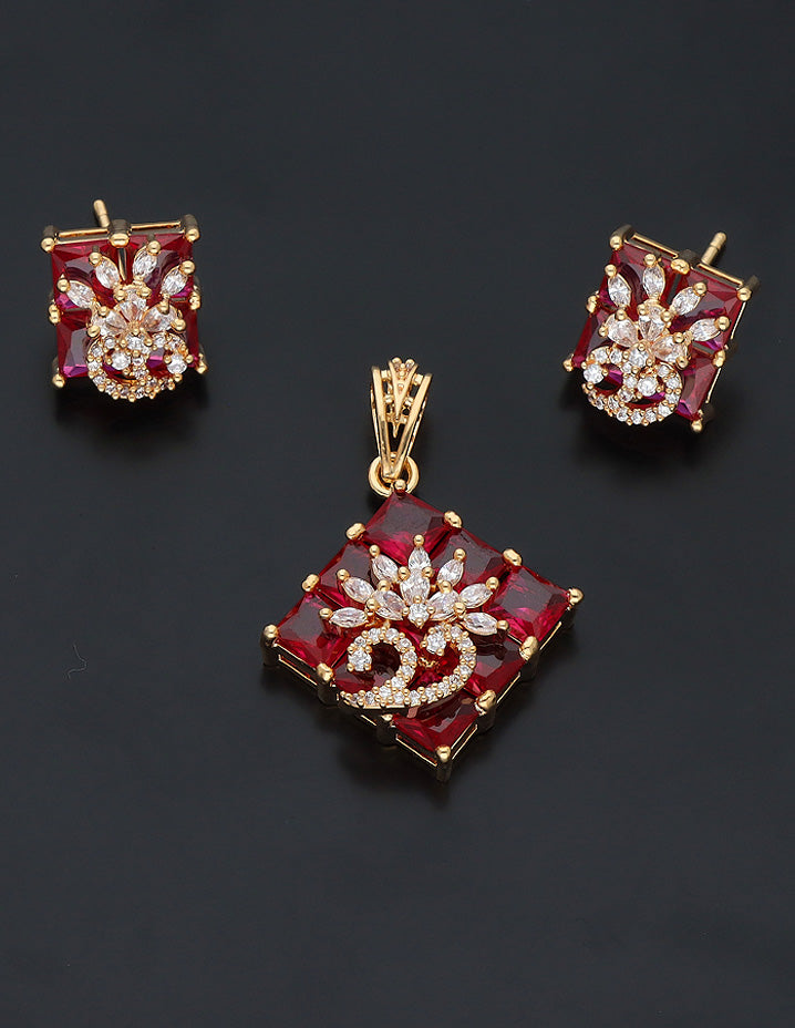 Zirconia Gold Polish Pendant Set