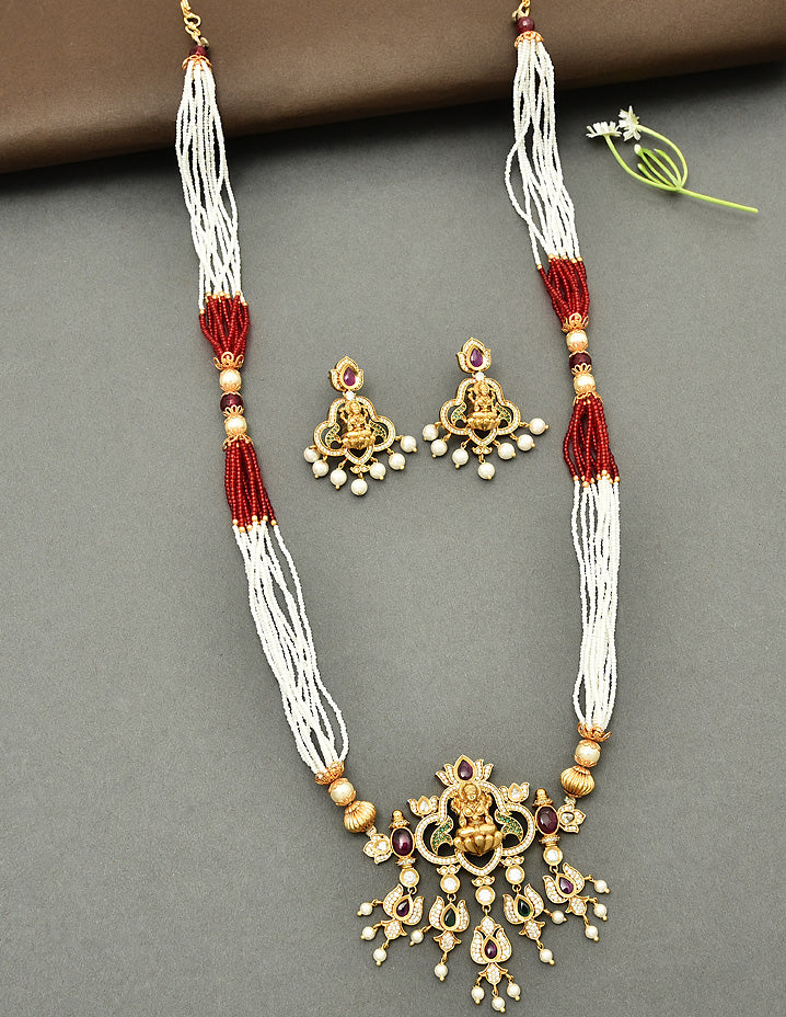 Designer Matt Lakshmi Devi Pearl Mala Set